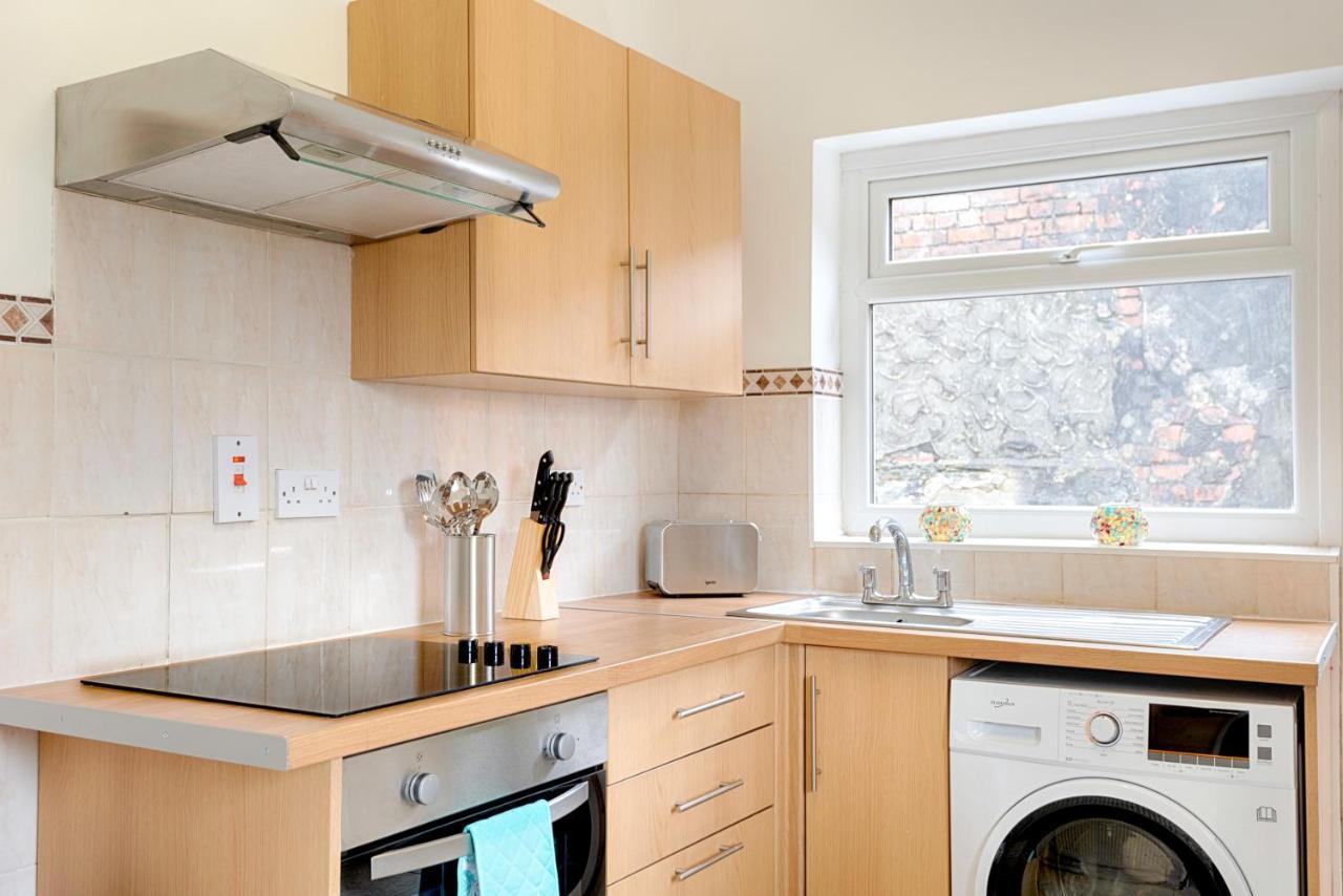 Parking, Smart Tv'S In All Rooms, Central Location Swansea Bagian luar foto